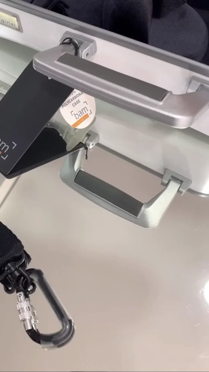 ESTOJO HIGHTECH SUPREME ICE EM FORMA PARA VIOLINO - Imagem 14