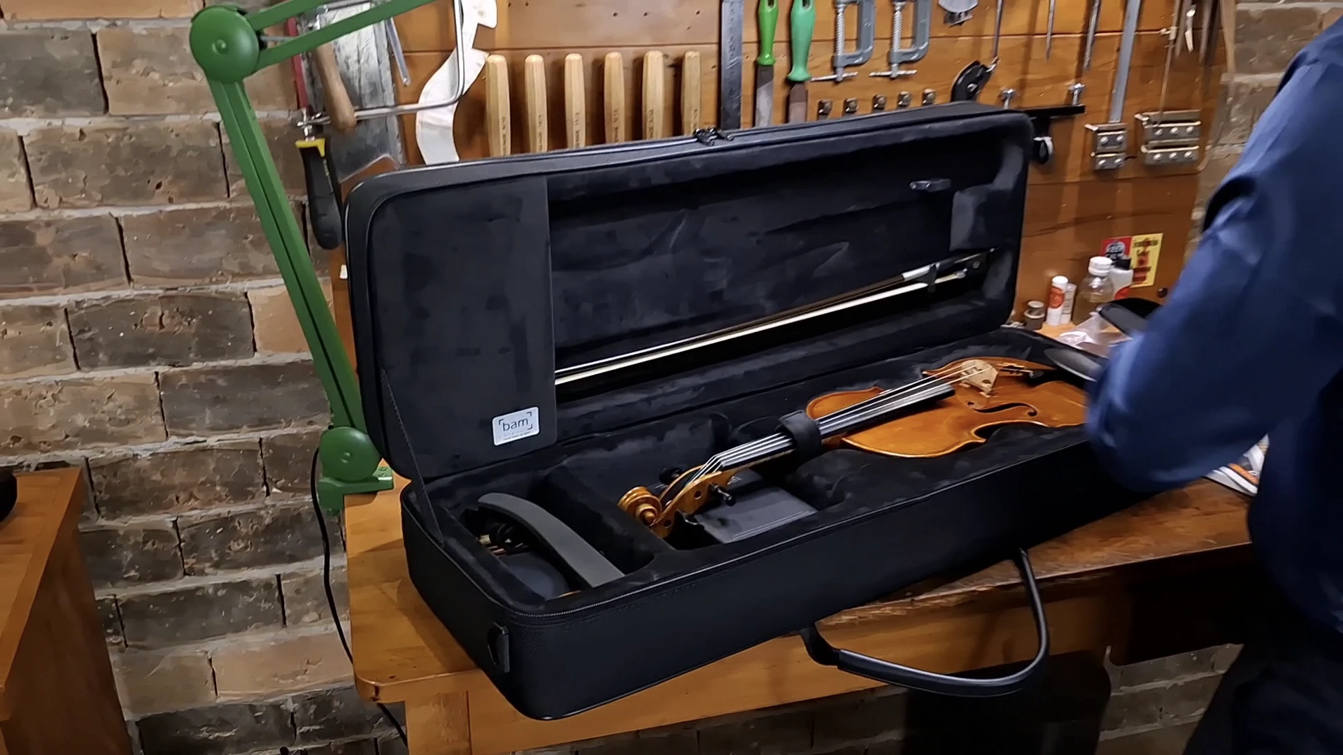 ESTOJO CONSERVATOIRE PARA VIOLINO 4/4 - Bam Cases Brasil